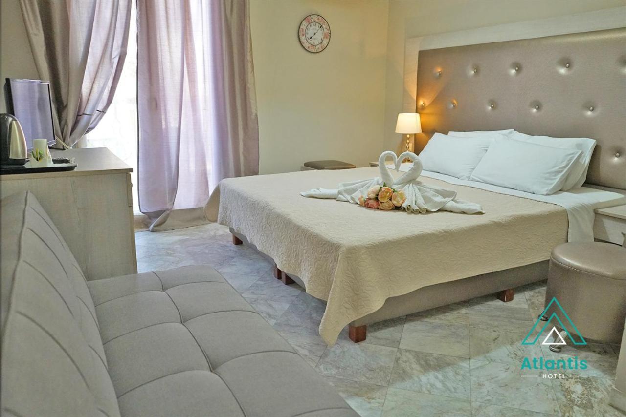 Hotel Atlantis Nea Kallikrateia Extérieur photo